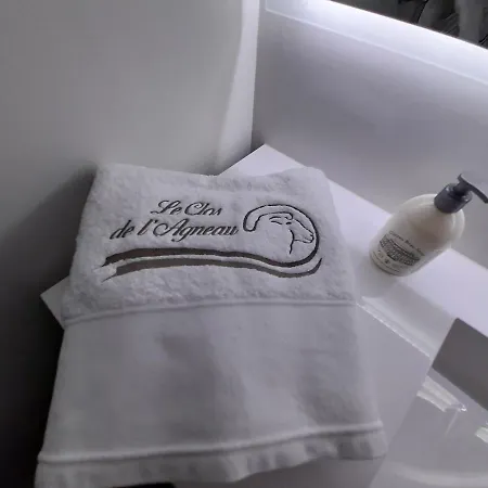 Le Clos De L Agneau Nocleg ze śniadaniem