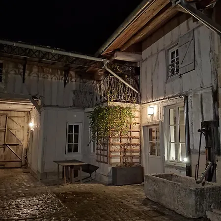 Le Clos De L Agneau Frühstückspension Saint-Amand-sur-Fion