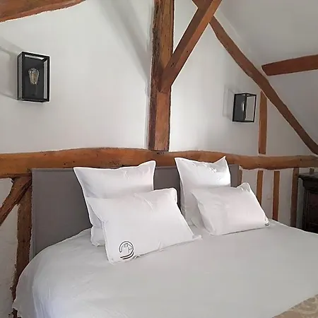 Le Clos De L Agneau 3* Saint-Amand-sur-Fion