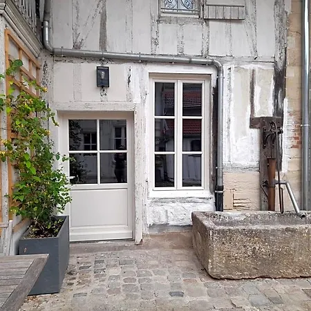 Le Clos De L Agneau 3*
