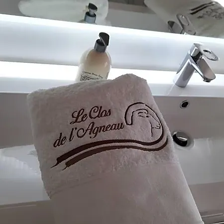 Le Clos De L Agneau فندق مبيت وإفطار 3*