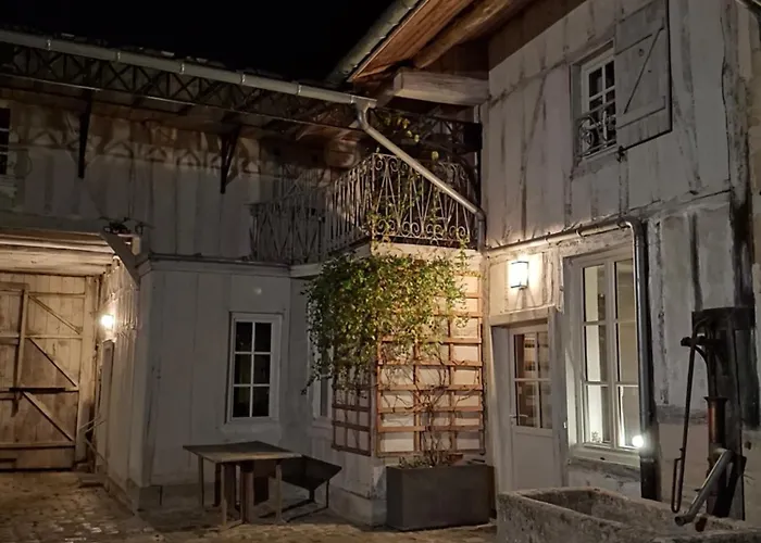 Le Clos De L Agneau Bed & Breakfast Saint-Amand-sur-Fion